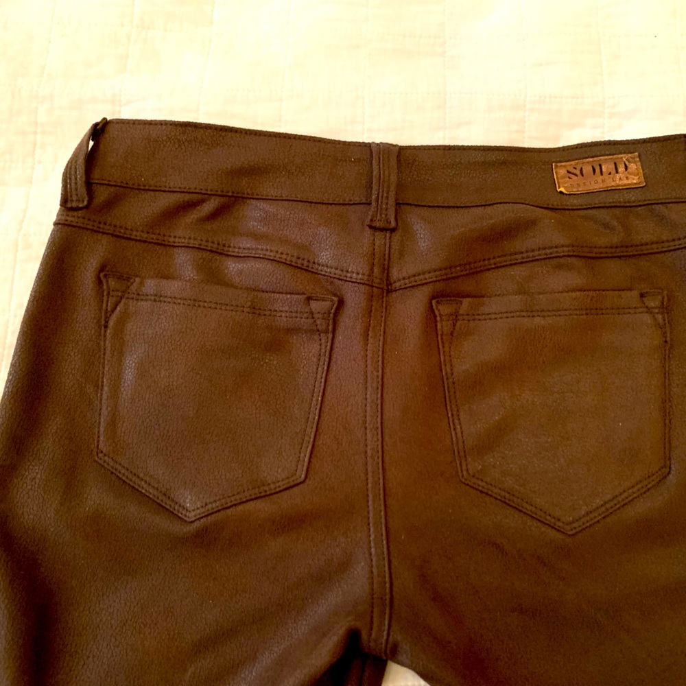 đź’•SOLD DESIGN LABđź’•BROWN COATED SKINNY JEANS. EXCELLENT CONDITION!! - Picture 5 of 10